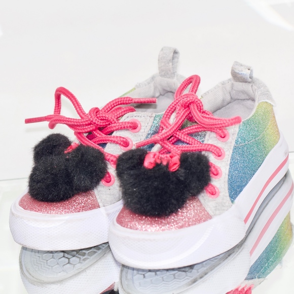 Batel's Mini Mouse Shoes - Picture 4 of 7